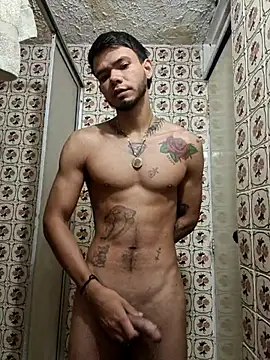 Snapshot of Niick01_ chatting on February 15, 1:38 pm Niick01  online show from February 15, 1:38 pm