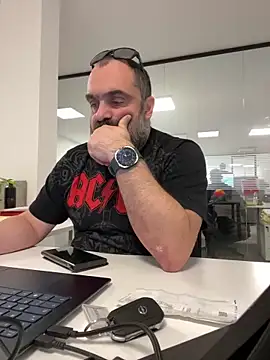 fuocovivo4 online show from March 5, 1:17 pm