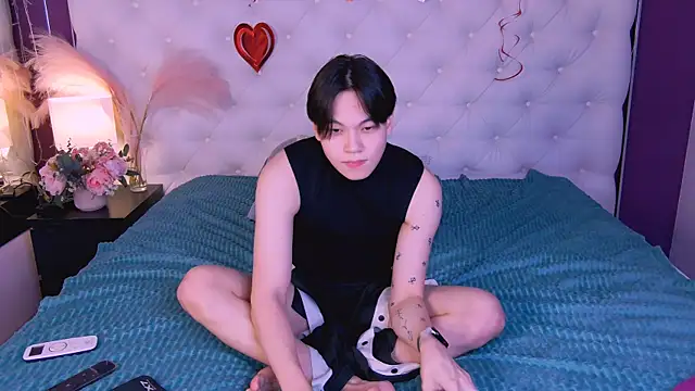 just gay  online show from March 3, 5:18 am