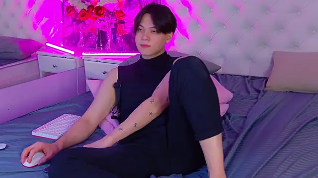 just gay  online show from March 13, 8:11 pm