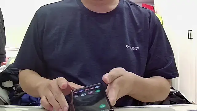 Snapshot of beartopslave chatting on February 16, 7:59 am beartopslave online show from February 16, 7:59 am