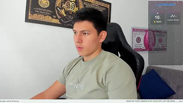 Snapshot of JamesCr_ chatting on March 14, 8:49 pm JamesCr  online show from March 14, 8:49 pm