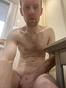 LynnAhNight online show from February 15, 5:13 am