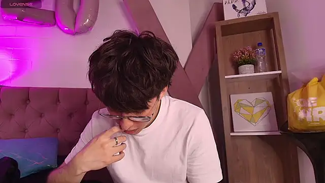 PepperTwink online show from December 15, 4:48 pm