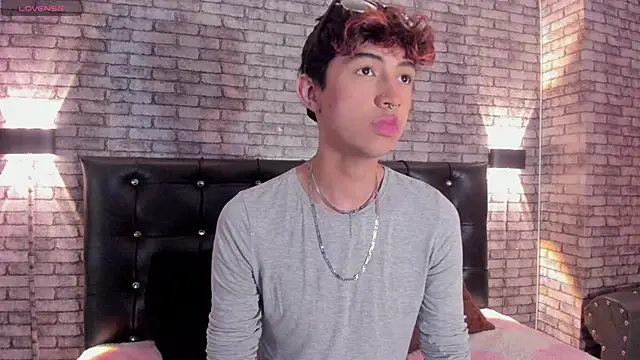 Allen Starck online show from February 3, 7:30 pm