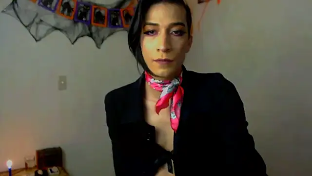 Snapshot of NovaNyx11 chatting on October 16, 11:02 pm NovaNyx11 online show from October 16, 11:02 pm