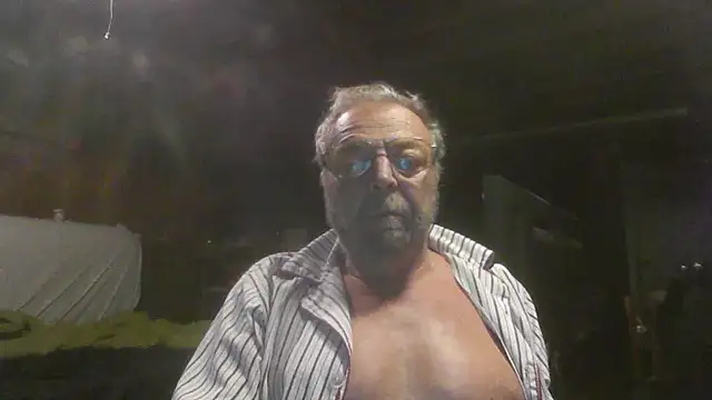 Snapshot of mercuryice chatting on October 30, 3:13 pm mercuryice online show from October 30, 3:13 pm