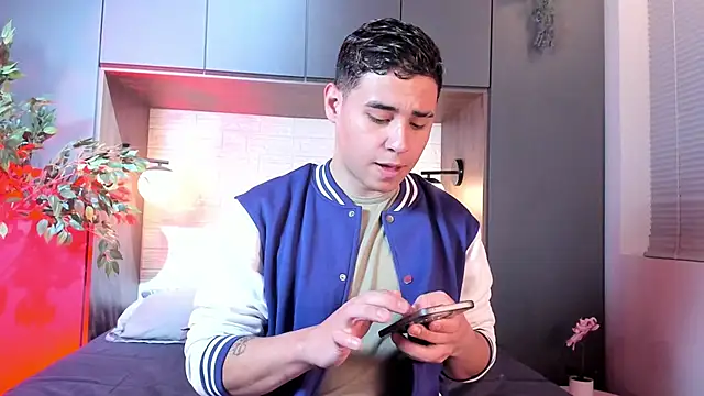 Gabriell ramirez online show from September 19, 4:02 am