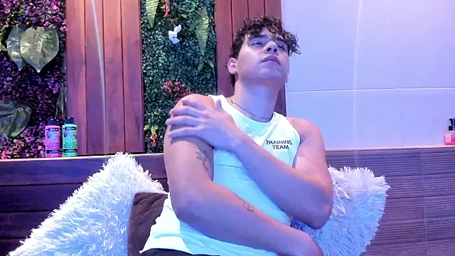 Gabriell ramirez online show from March 13, 3:33 am