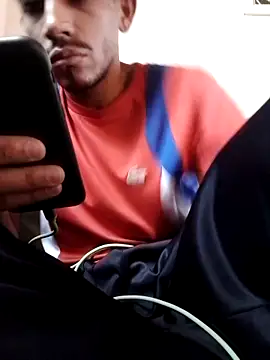 Snapshot of Mineirinho043 chatting on March 14, 2:08 pm Mineirinho043 online show from March 14, 2:08 pm