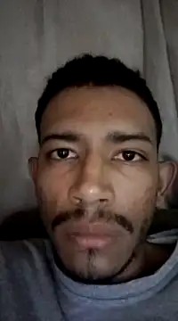 Snapshot of Mineirinho043 chatting on March 22, 11:09 pm Mineirinho043 online show from March 22, 11:09 pm