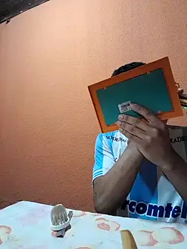 Snapshot of Mineirinho043 chatting on March 16, 11:57 pm Mineirinho043 online show from March 16, 11:57 pm