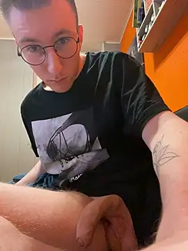 ItsMeLumisch online show from February 27, 12:08 am