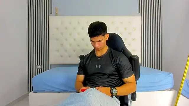 ANDRES STUD online show from December 17, 4:53 am