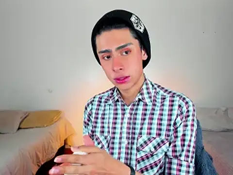 Snapshot of steve__gray chatting on February 20, 3:19 pm steve gray online show from February 20, 3:19 pm