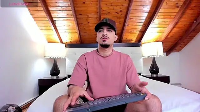 Sebastian Berne online show from October 3, 7:30 pm