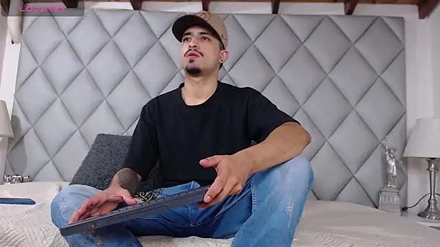 Sebastian Berne online show from March 3, 12:54 pm