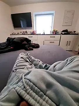 Snapshot of Gncastc23 chatting on October 6, 6:40 am Gncastc23 online show from October 6, 6:40 am