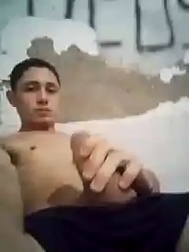 Snapshot of shuelldin chatting on March 13, 3:00 am shuelldin online show from March 13, 3:00 am