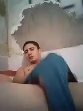 Snapshot of shuelldin chatting on March 21, 4:51 pm shuelldin online show from March 21, 4:51 pm