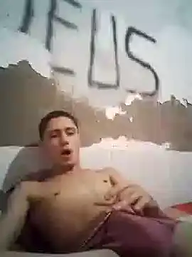 Snapshot of shuelldin chatting on March 10, 3:01 am shuelldin online show from March 10, 3:01 am