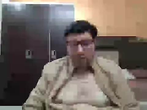 innocentboy1987 online show from February 18, 7:10 am