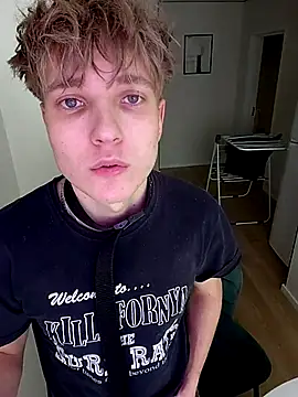 And25bn online show from February 18, 12:47 pm