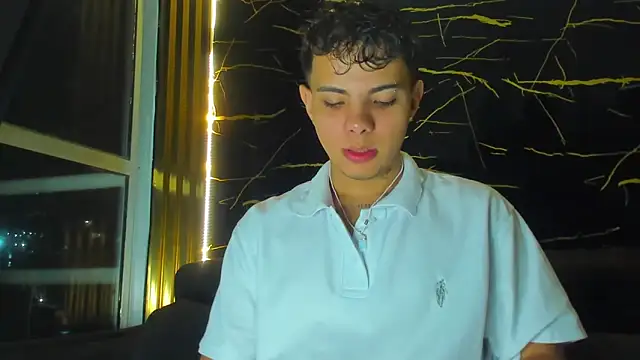 Alessandro 1610 online show from April 2, 4:10 am