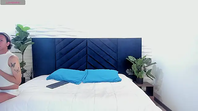 Snapshot of Georgina_Palacios_ chatting on February 24, 5:43 am Georgina Palacios  online show from February 24, 5:43 am