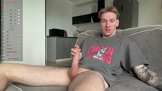 jaffersonlouis online show from September 26, 1:31 pm