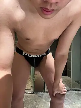 0W00GIGi online show from March 22, 3:09 am