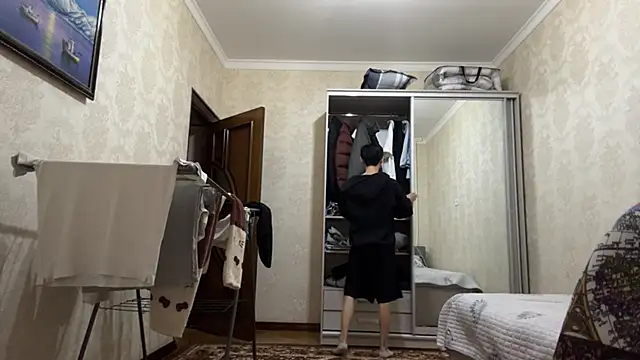 Brian Stars online show from April 22, 10:42 am