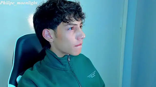 philipe moonlight  online show from February 25, 8:25 am