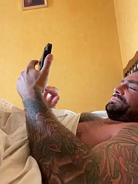 Snapshot of morfeoX chatting on September 29, 3:41 pm morfeoX online show from September 29, 3:41 pm