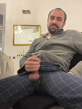 Snapshot of morfeoX chatting on March 13, 6:48 am morfeoX online show from March 13, 6:48 am