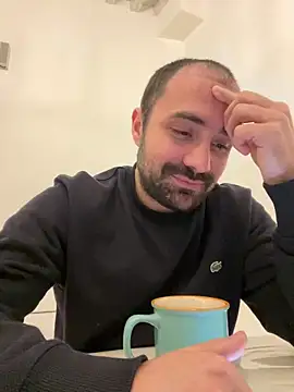 Snapshot of morfeoX chatting on February 16, 8:33 pm morfeoX online show from February 16, 8:33 pm