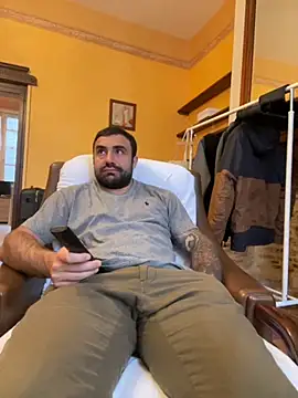 Snapshot of morfeoX chatting on October 4, 7:35 am morfeoX online show from October 4, 7:35 am