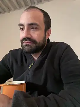 Snapshot of morfeoX chatting on March 5, 7:05 am morfeoX online show from March 5, 7:05 am