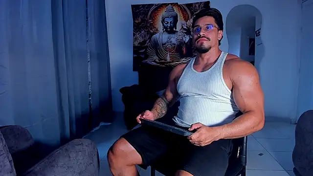 Valentino Dosantos  online show from September 19, 10:09 pm