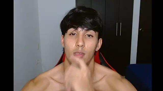 neithanzynxx online show from March 21, 7:46 pm