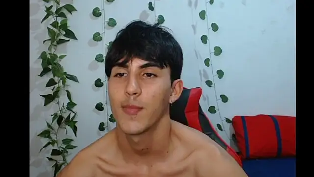 neithanzynxx online show from February 28, 7:35 pm