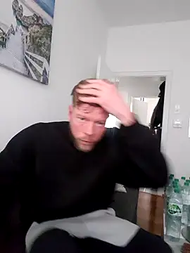 xXCR07xX online show from February 14, 2:33 pm