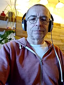 Xavspank2 online show from March 10, 10:43 am