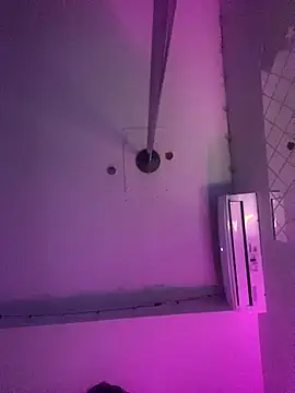 guccititi online show from November 2, 3:44 am