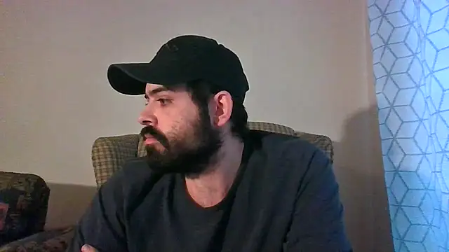 guccititi online show from February 17, 8:19 pm