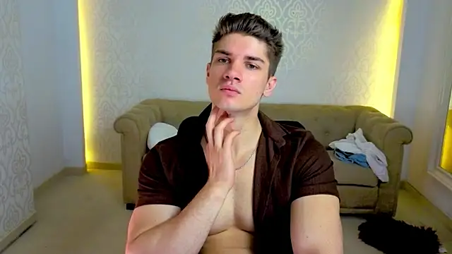 MaxKaiden online show from May 31, 5:52 am