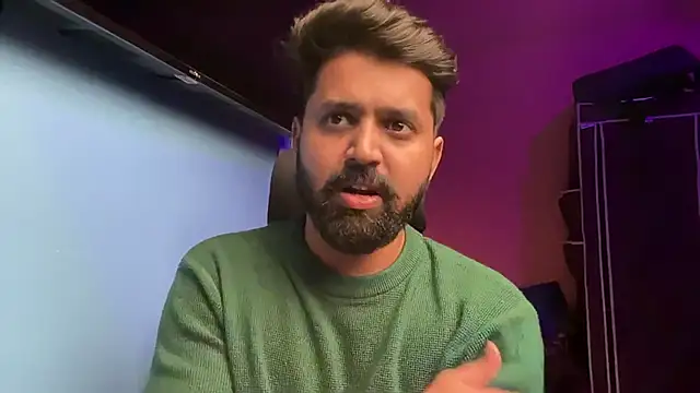 screwdrivertournevis3 online show from March 2, 6:03 pm