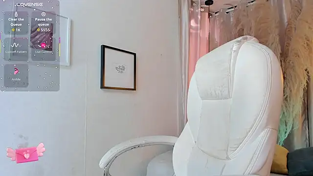 Snapshot of iiangel_ chatting on September 17, 11:44 am iiangel  online show from September 17, 11:44 am