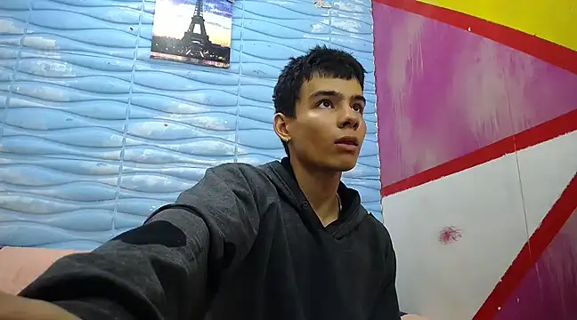 seigfried0 online show from March 20, 7:46 pm