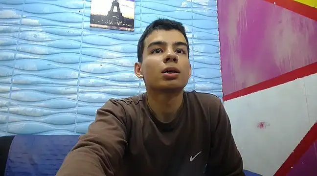 seigfried0 online show from February 22, 6:48 pm